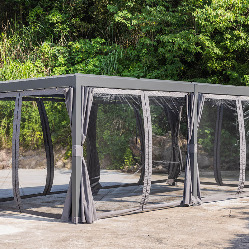 Pérgola de Lamas con Persianas Venetianas Simples, Cortinas y Mosquiteros